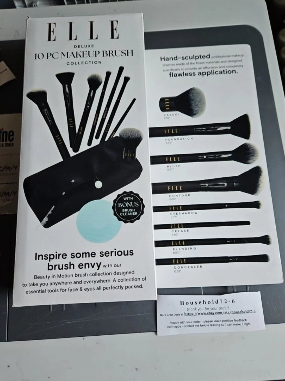 ELLE Deluxe 10-Pc Makeup Brush Collection Carrying Case Brush Cleaner Kit Beauty